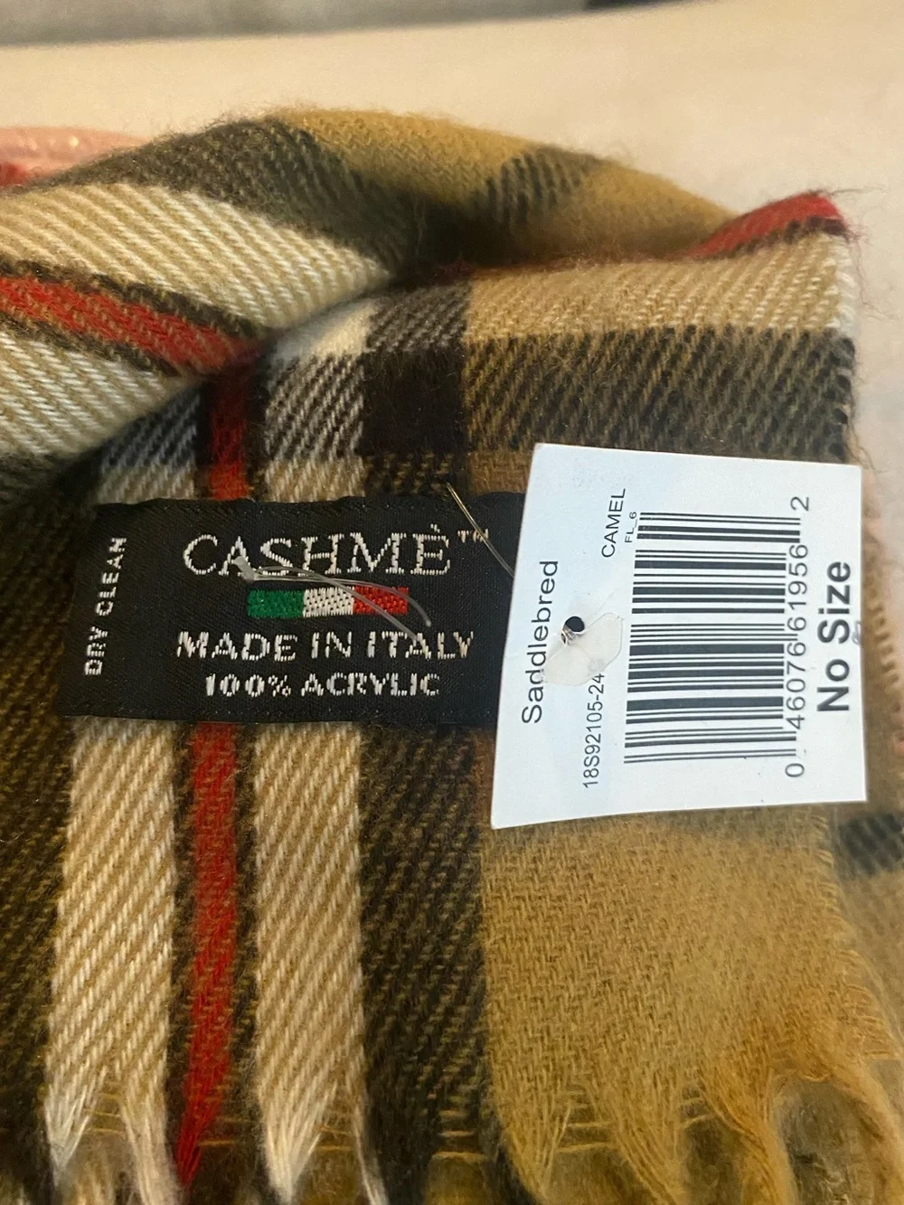 Cashme. Plaid Fringe Scarf - Unisex.Italy. NWT